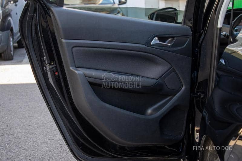 Peugeot 308 1.2 Allure EAT Led