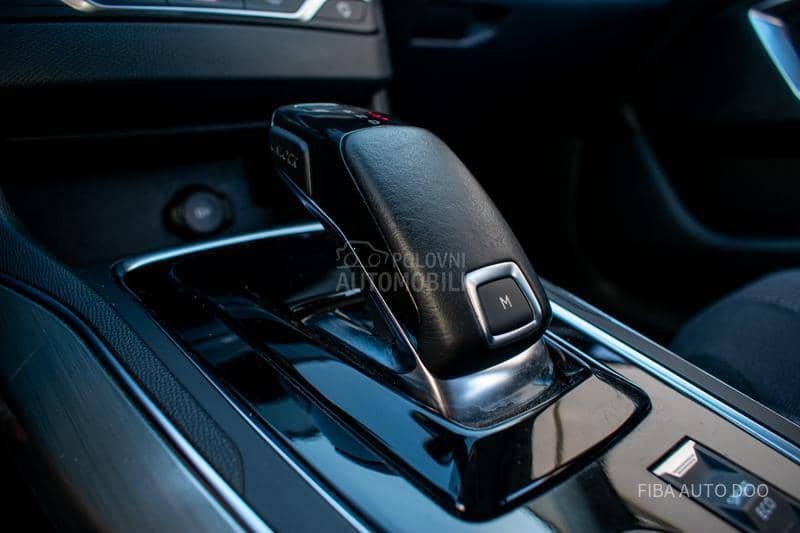 Peugeot 308 1.2 Allure EAT Led