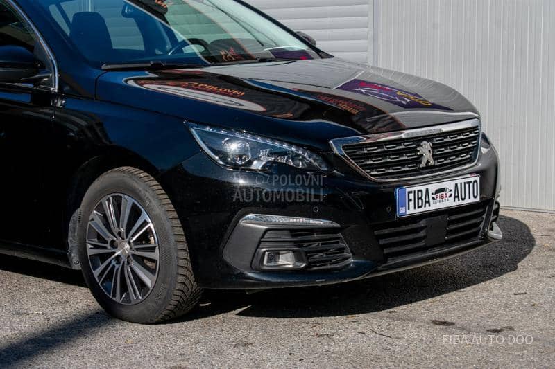 Peugeot 308 1.2 Allure EAT Led