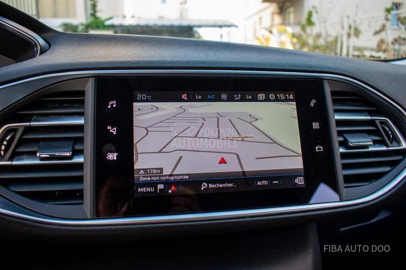 Peugeot 308 1.2 Allure EAT Led