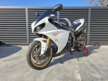 Yamaha YZF R1