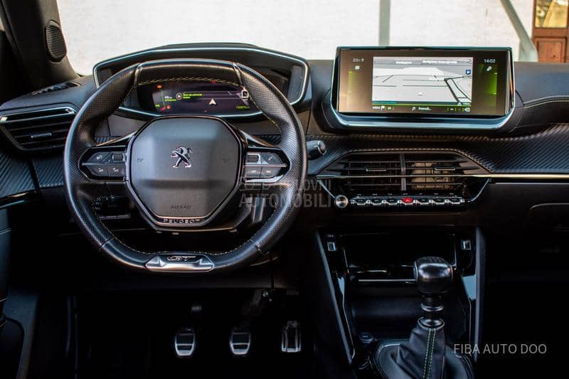 Peugeot 2008 1.2 GT LINE