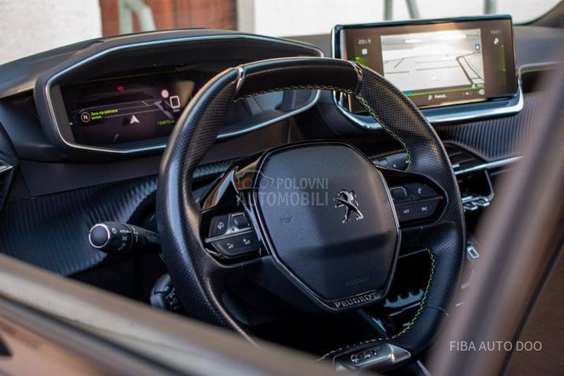 Peugeot 2008 1.2 GT LINE