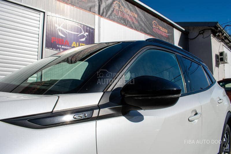 Peugeot 2008 1.2 GT LINE