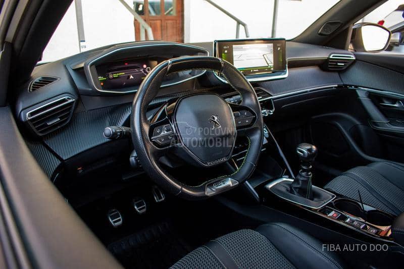 Peugeot 2008 1.2 GT LINE