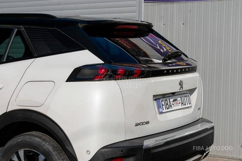 Peugeot 2008 1.2 GT LINE