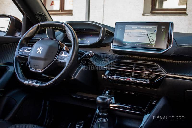 Peugeot 2008 1.2 GT LINE