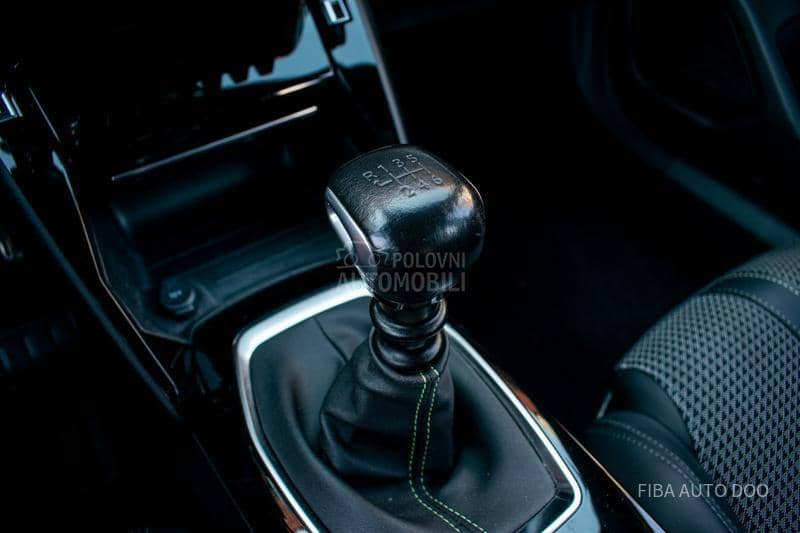 Peugeot 2008 1.2 GT LINE