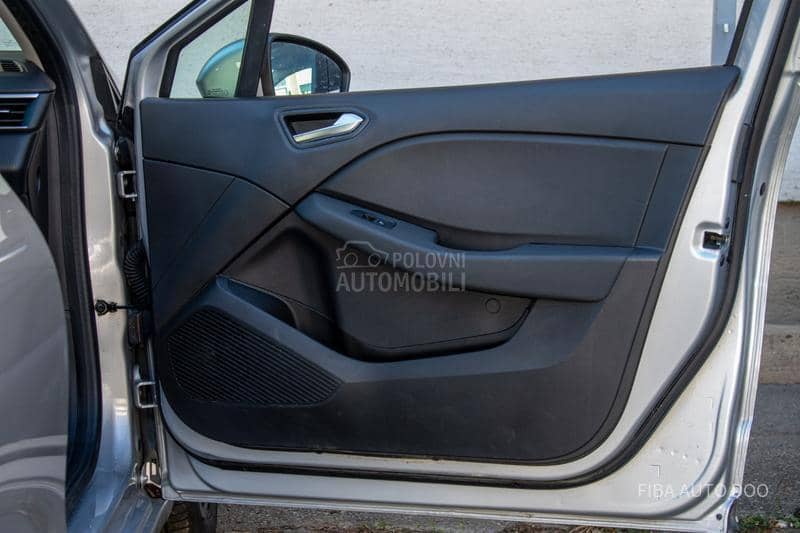 Renault Clio 1.6Etech AUT0MAT