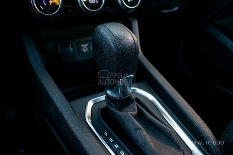 Renault Clio 1.6Etech AUT0MAT