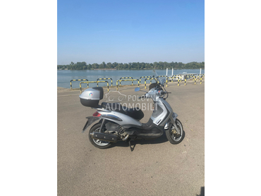 Piaggio Beverly 500