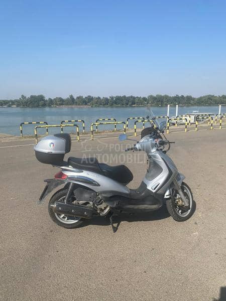 Piaggio Beverly 500