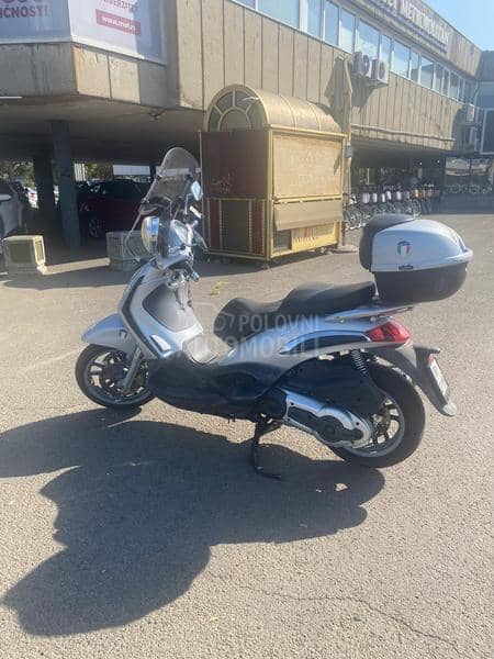 Piaggio Beverly 500