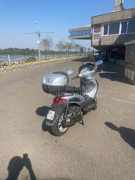 Piaggio Beverly 500