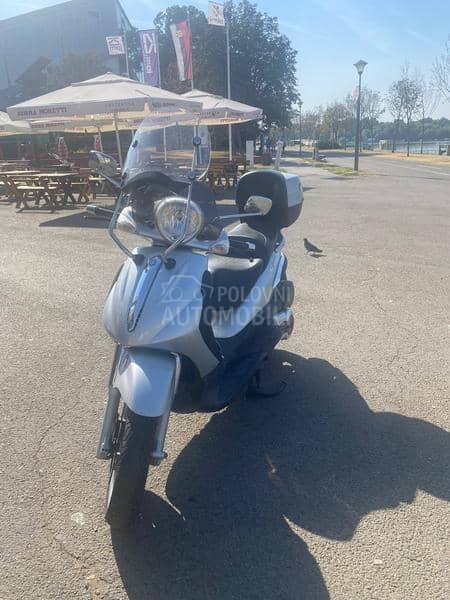 Piaggio Beverly 500