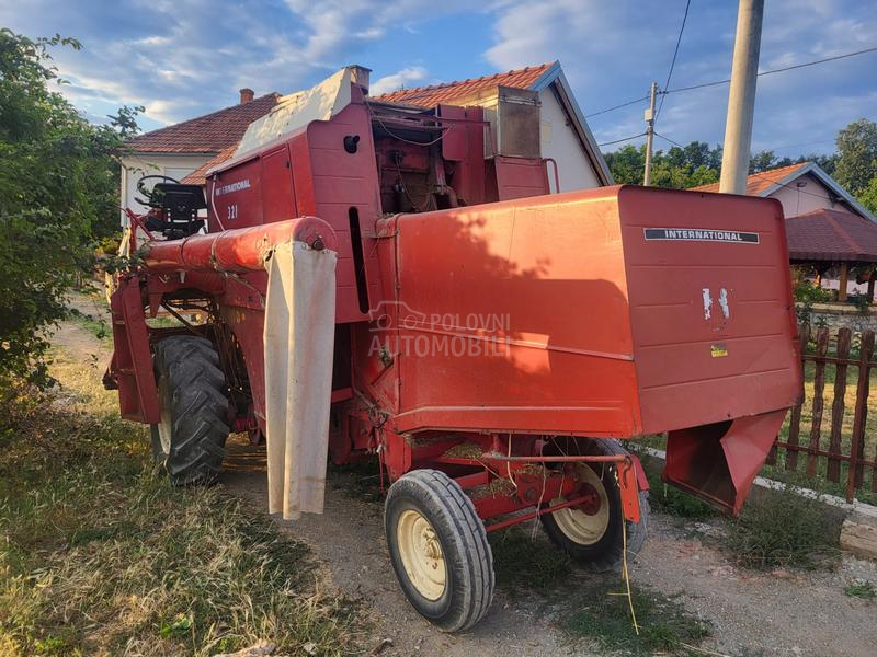 Case IH 321