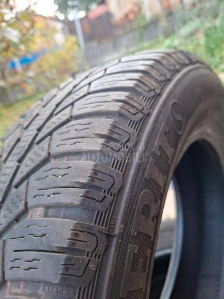 Semperit 175/70 R14 Zimska
