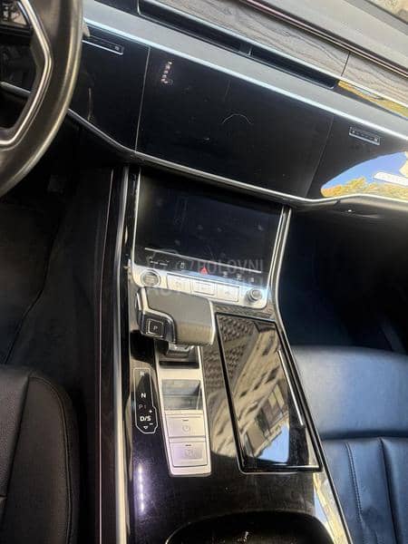 Audi A8 55TFSI HYBRID NOV