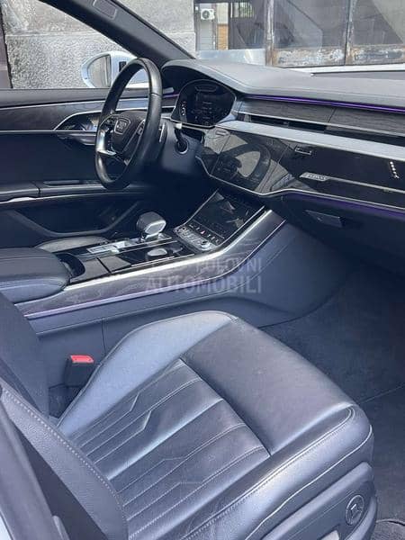 Audi A8 55TFSI HYBRID NOV