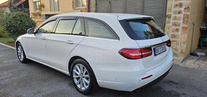 Mercedes Benz E 200 poovoljno