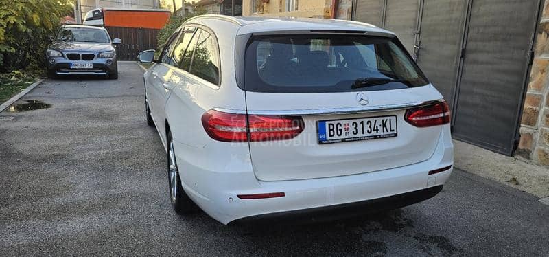 Mercedes Benz E 200 poovoljno