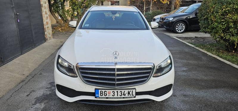 Mercedes Benz E 200 poovoljno