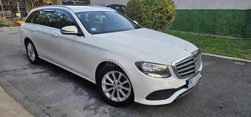 Mercedes Benz E 200 poovoljno