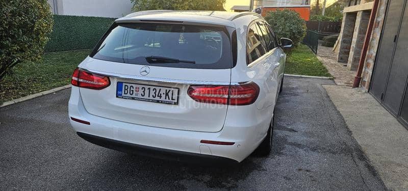 Mercedes Benz E 200 poovoljno