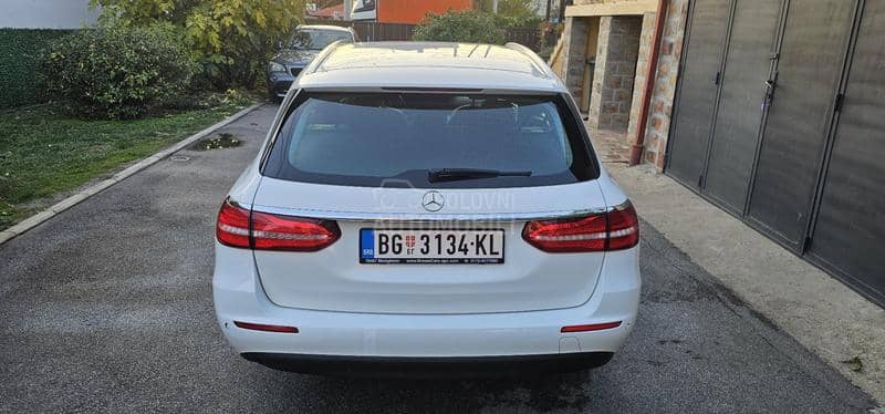Mercedes Benz E 200 poovoljno