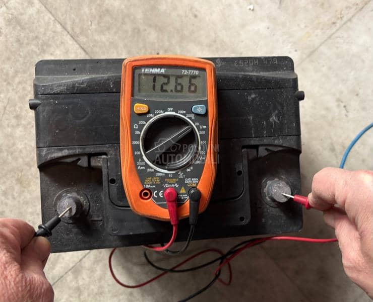 NEKORIŠĆEN akumulator  EXIDE