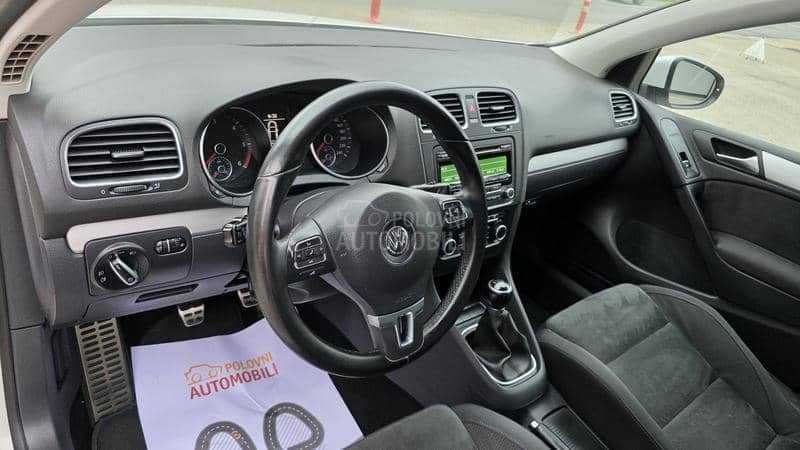 Volkswagen Golf 6 1.6 TDI HIGH-LINE