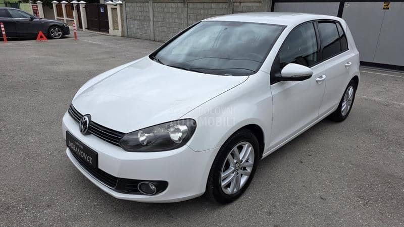 Volkswagen Golf 6 1.6 TDI HIGH-LINE