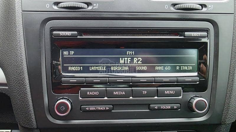 Volkswagen Golf 6 1.6 TDI HIGH-LINE