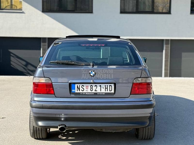 BMW Compact e36