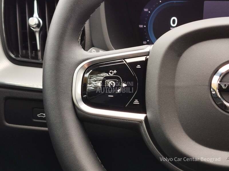 Volvo XC60 B4 AWD PLUS DARK