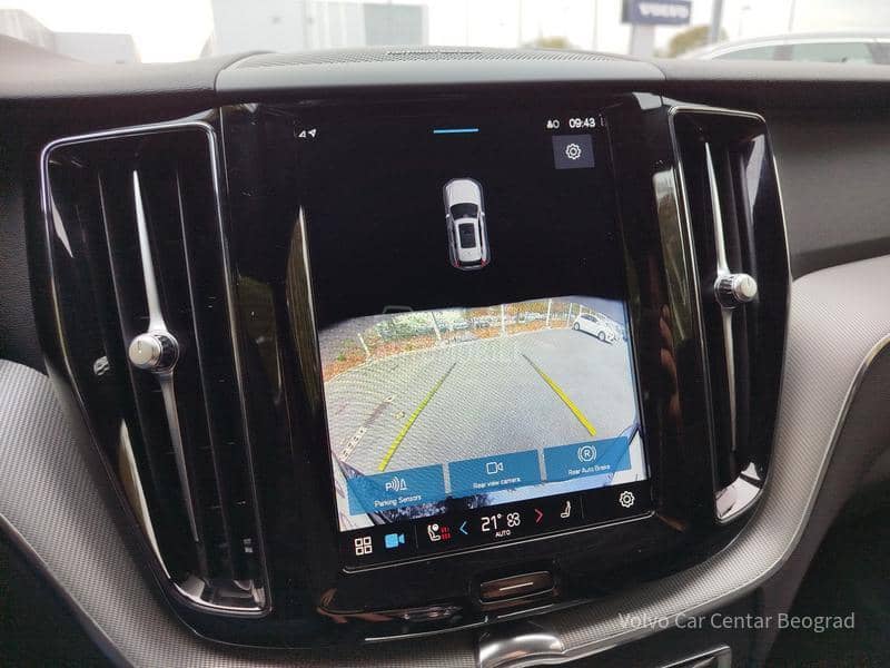 Volvo XC60 B4 AWD PLUS DARK