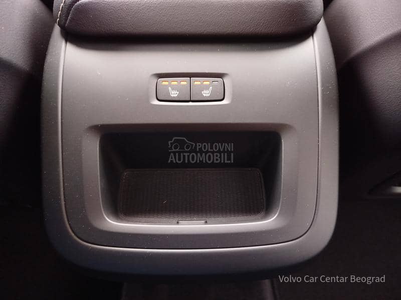 Volvo XC60 B4 AWD PLUS DARK