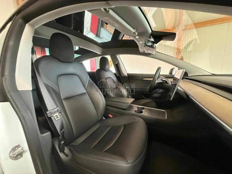 Tesla Model 3 LFP