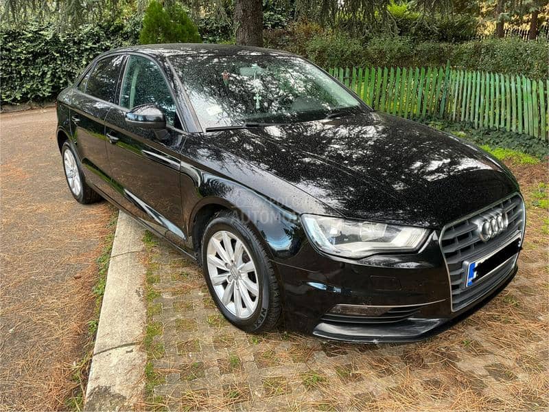 Audi A3 Attraction S-tronic