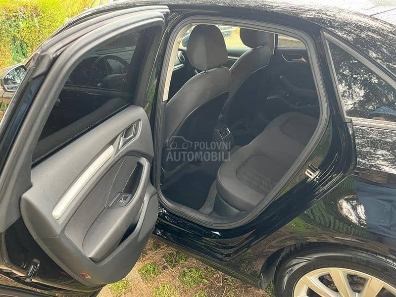 Audi A3 Attraction S-tronic