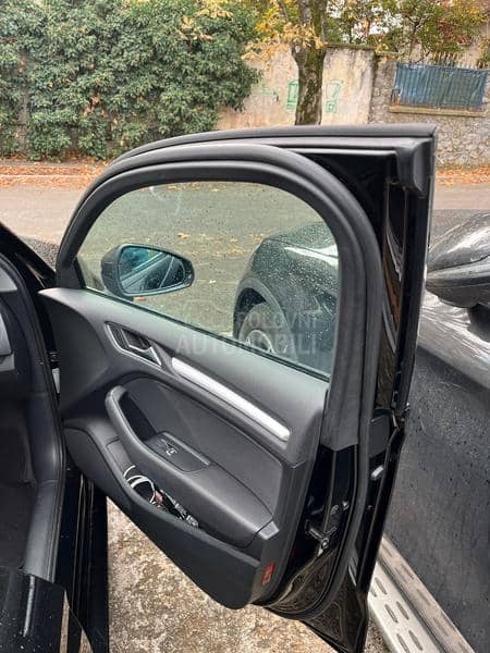 Audi A3 Attraction S-tronic