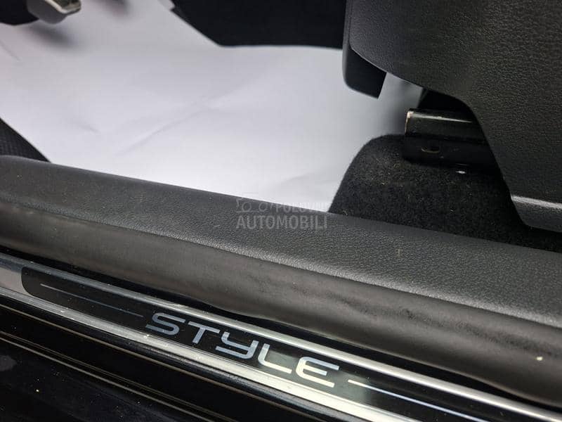 Volkswagen Golf Plus 1.6 TDI  STYLE