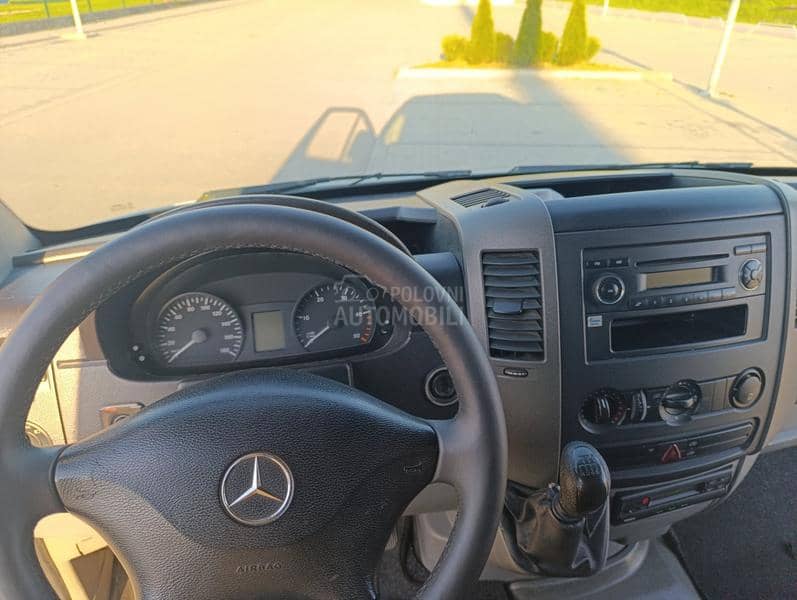 Mercedes Benz Sprinter 515