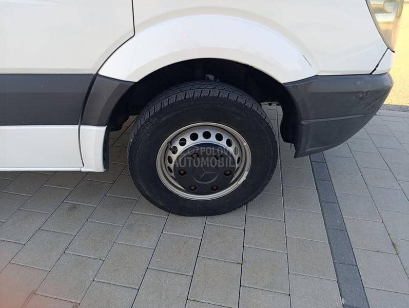 Mercedes Benz Sprinter 515