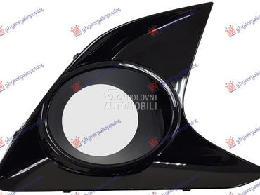 RESETKA PREDNJEG BRANIKA SJAJ- za Toyota Aygo X od 2022. do 2025. god.