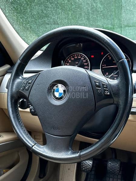 BMW 320 LCI/Nav/Koza
