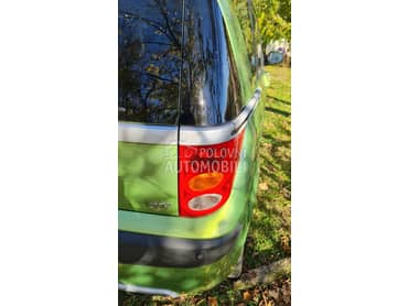 stop lampa za Peugeot 1007 od 2003. do 2006. god.