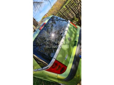 sofersajbna za Peugeot 1007 od 2003. do 2006. god.