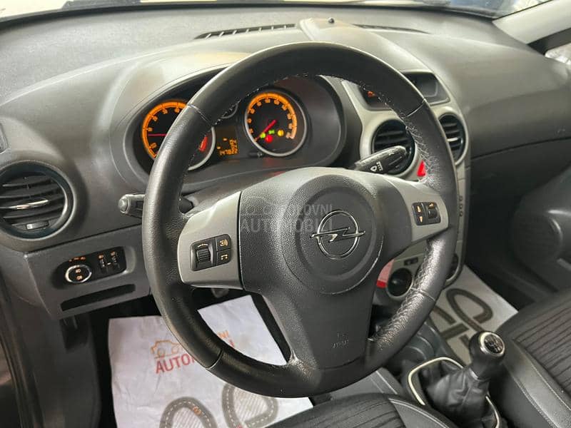 Opel Corsa D 1.2i ECOFLEX SPORT