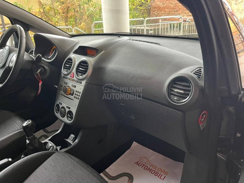 Opel Corsa D 1.2i ECOFLEX SPORT